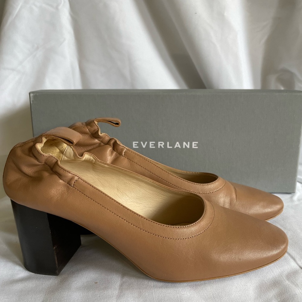Everlane Day Heel 2inch heel tan size 5
